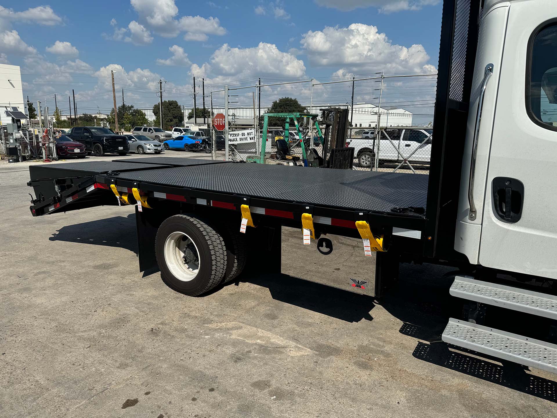 Flatbed with Dovetail